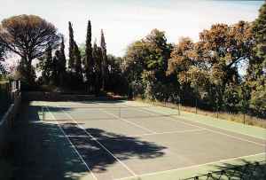 tenniscourt